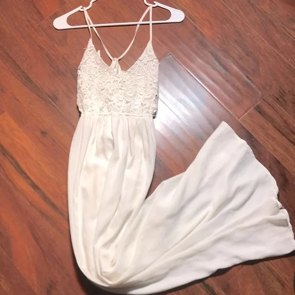 Monteau White Maxi Gown | Color: White | Size: S | Kerina11's Closet